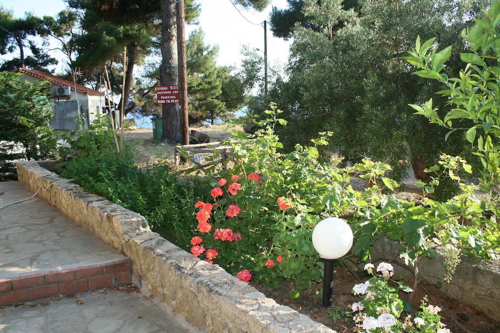 Xenios Loutra Village Karnagio 外观 照片