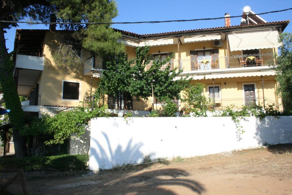 Xenios Loutra Village Karnagio 外观 照片
