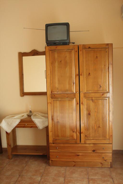 Xenios Loutra Village Karnagio 外观 照片
