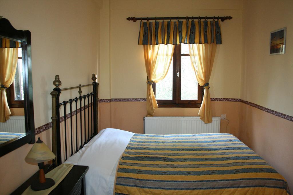 Xenios Loutra Village Karnagio 外观 照片