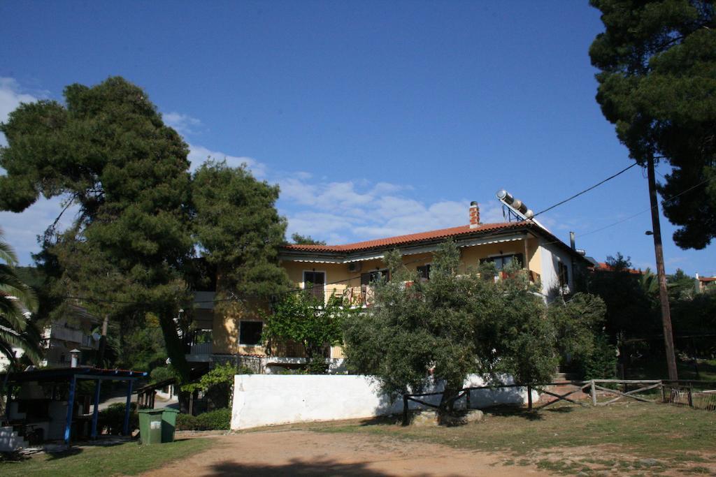Xenios Loutra Village Karnagio 外观 照片