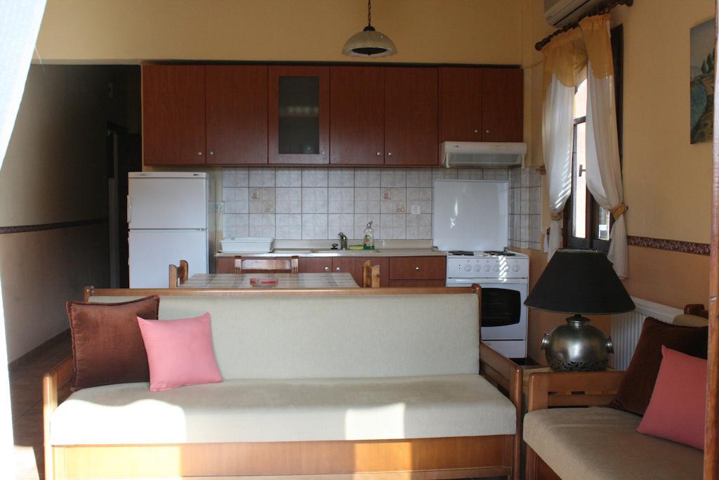Xenios Loutra Village Karnagio 外观 照片