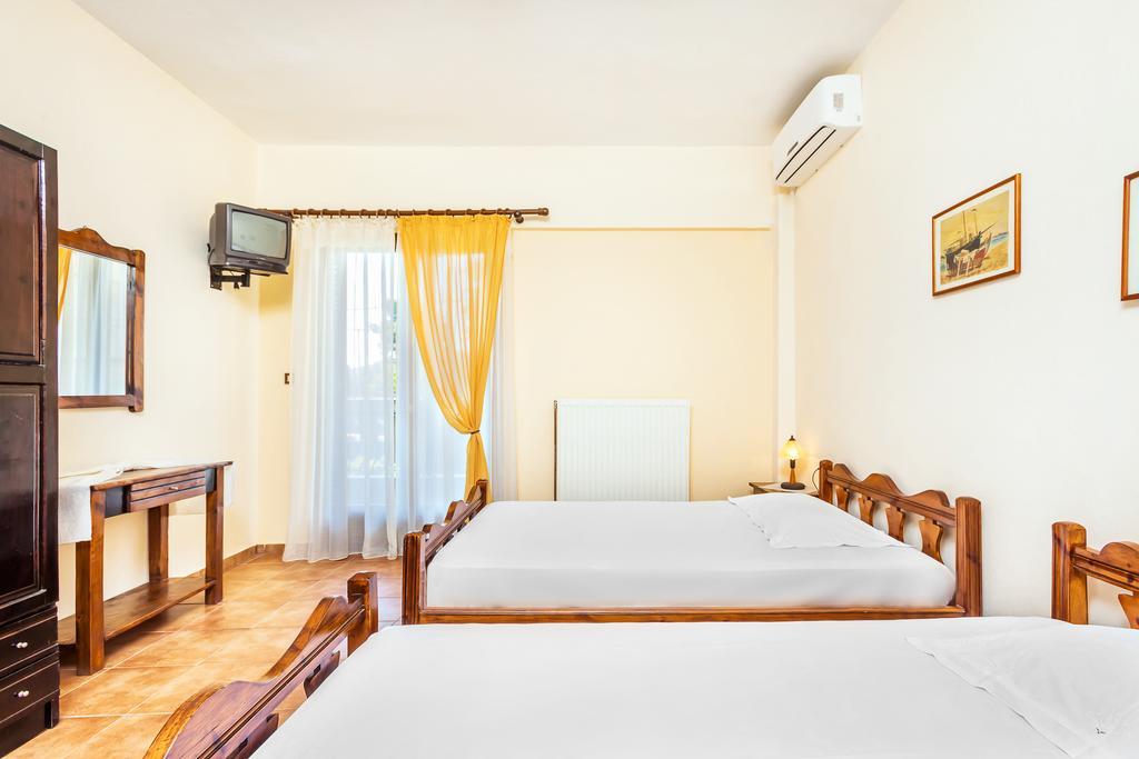 Xenios Loutra Village Karnagio 外观 照片